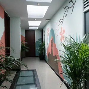 https://next-door.hotels-bogota.net
