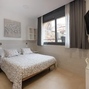House Гостевой дом Барселона