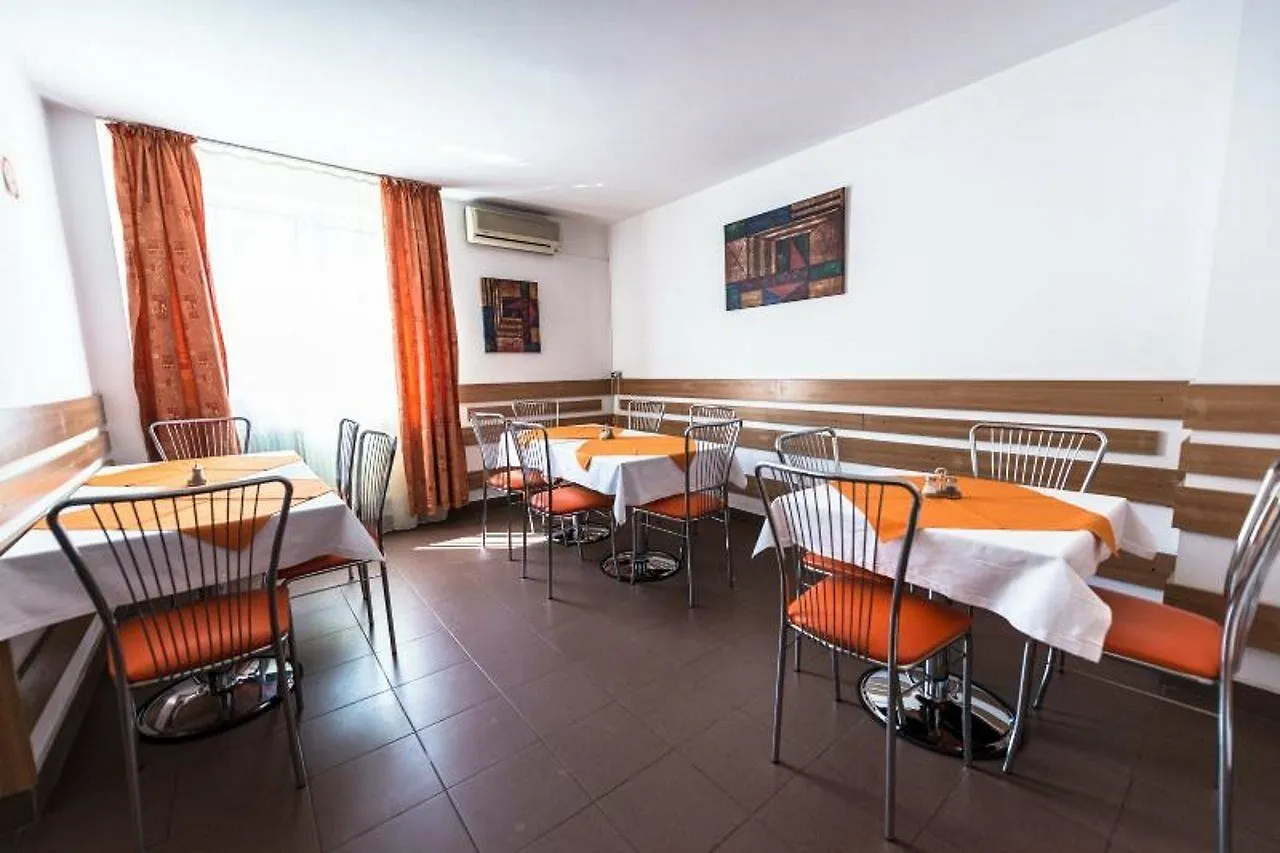 ***  Hotel Est Бухарест Румыния