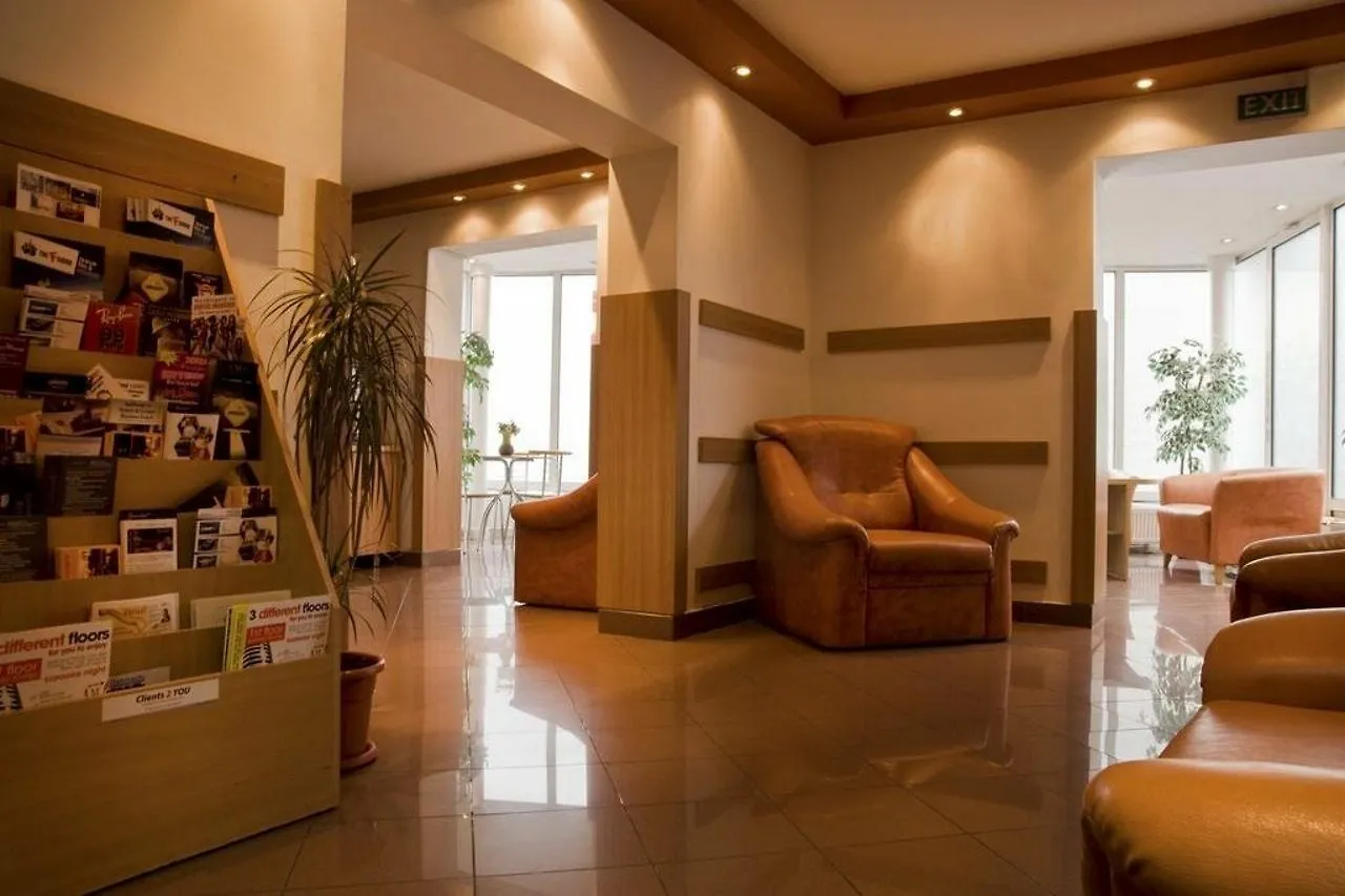 Hotel Est Бухарест