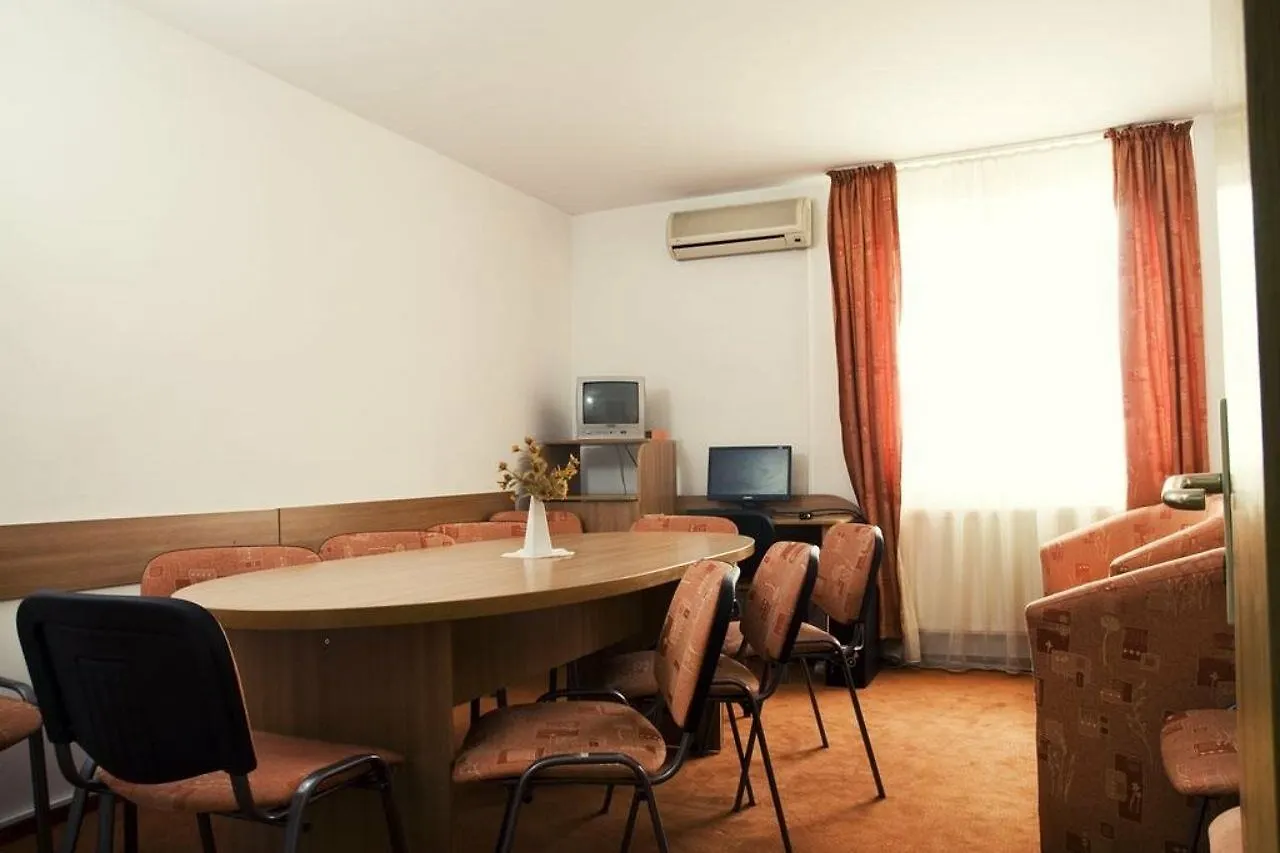 Hotel Est Бухарест 3*,  Румыния