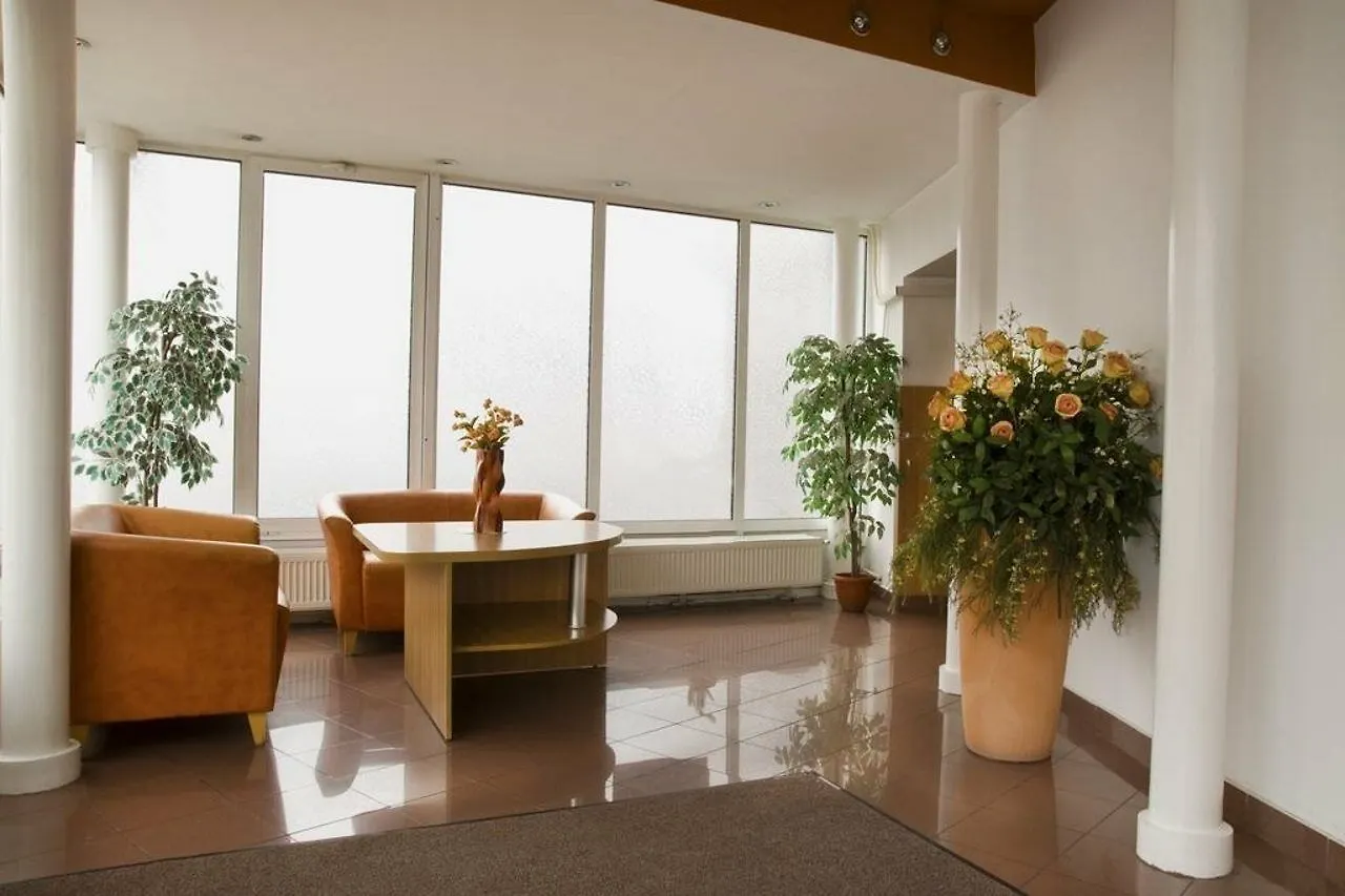 בוקרשט Hotel Est