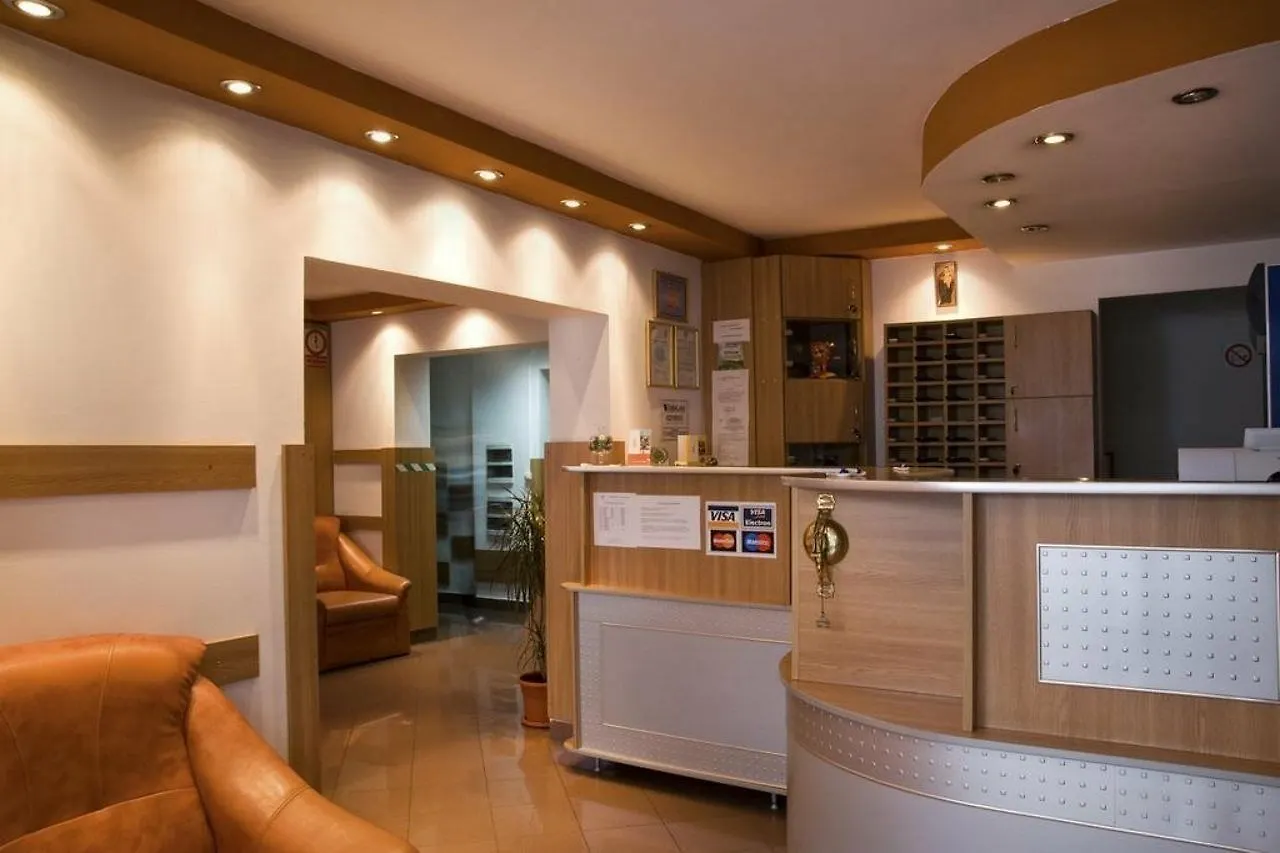 Hotel Est بوخارست